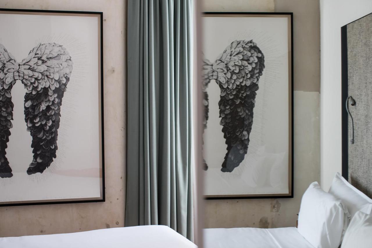 The Old Clare By Ode Hotels Сидней Экстерьер фото Artwork by artist, photographer and designer, Mark Rothko