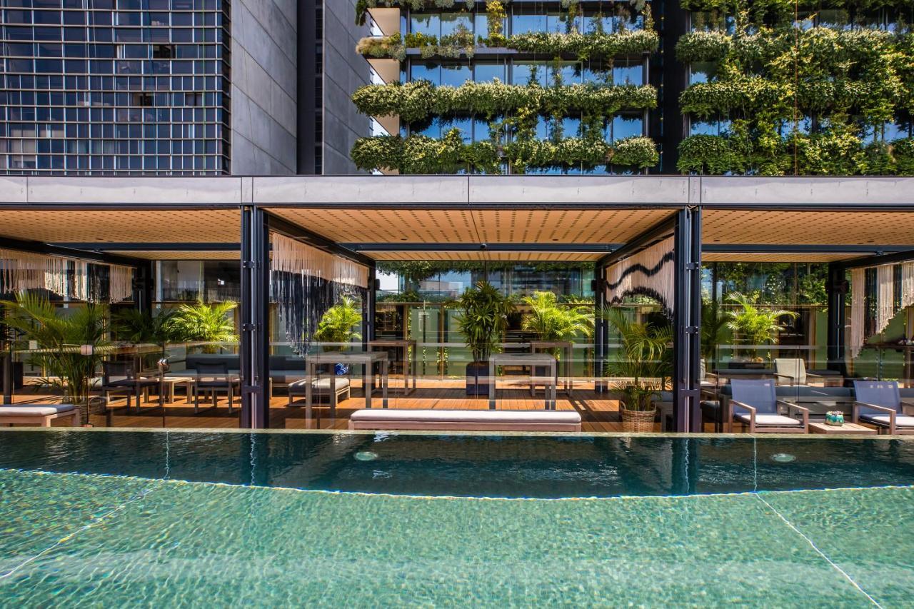 The Old Clare By Ode Hotels Сидней Экстерьер фото The pool at the hotel