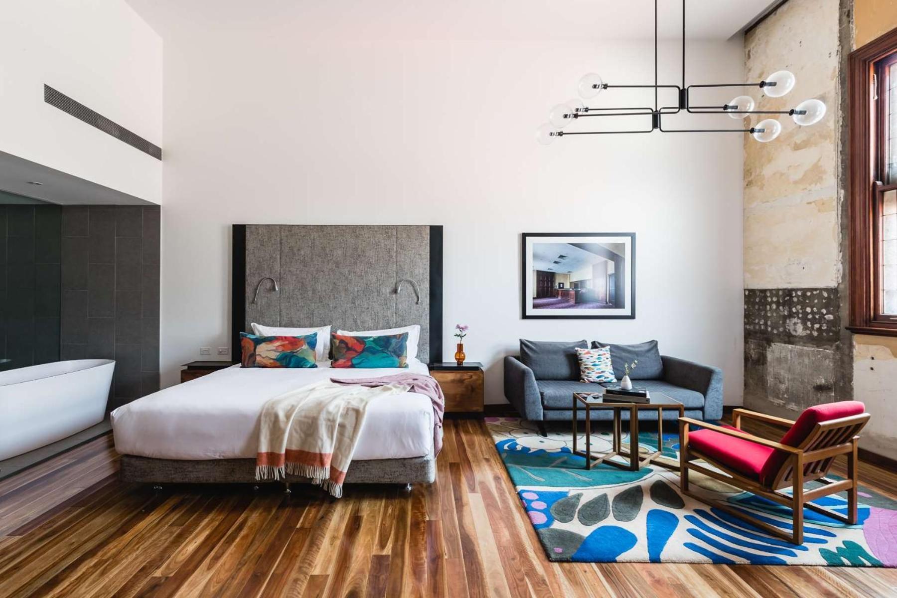 The Old Clare By Ode Hotels Сидней Экстерьер фото A room at the Hotel Valencia